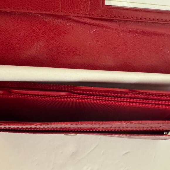 Abas Red Croc-Embossed Clutch Wallet - Picture 4 of 5
